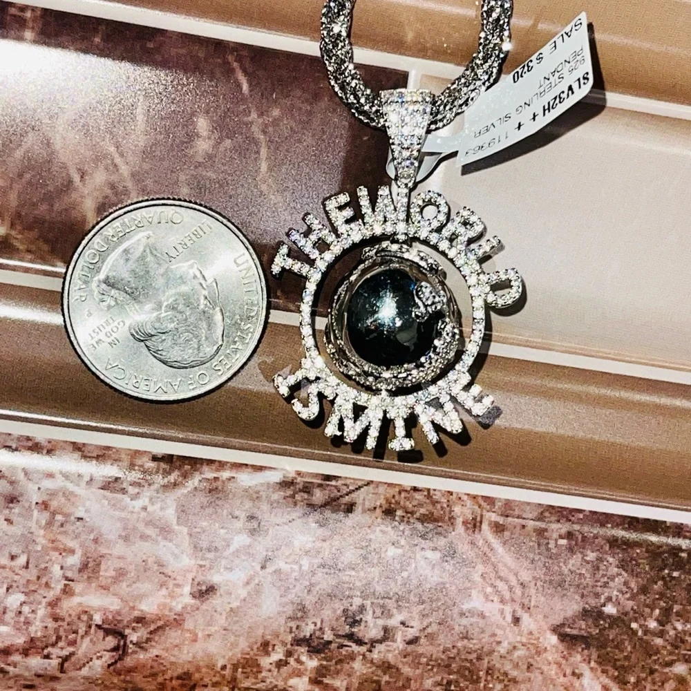 Globe Pendant | 925 Gold Vermeil | Spinning World Pendant | Globe World Charm - Picture 4 of 8